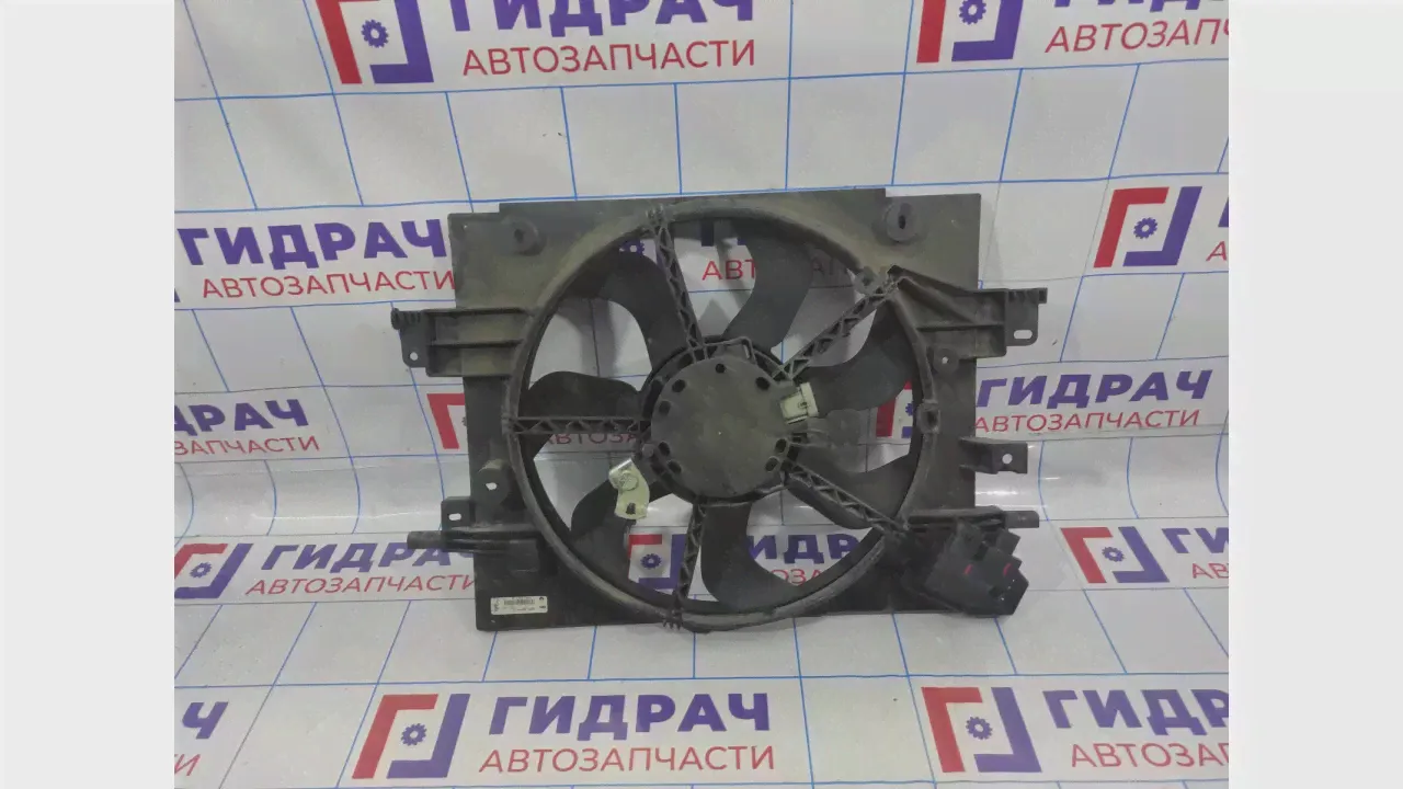 Вентилятор радиатора Lada X-Ray Cross 214811897R.