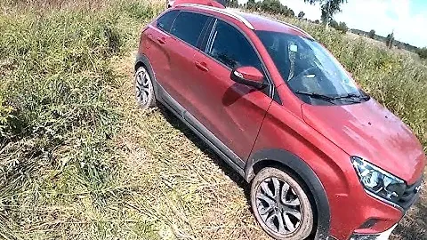 LADA XRAY CROSS 2019: Незаводится машина - непонятный глюк. Ремонт накладки задней арки.