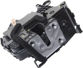825032877R, Замок двери ЛАДА X-Ray задний левый в сборе электрический OE